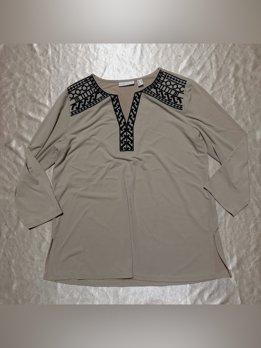Susan Graver Liquid Knit 3/4-Sleeve Top with Embroidery medium a366133
